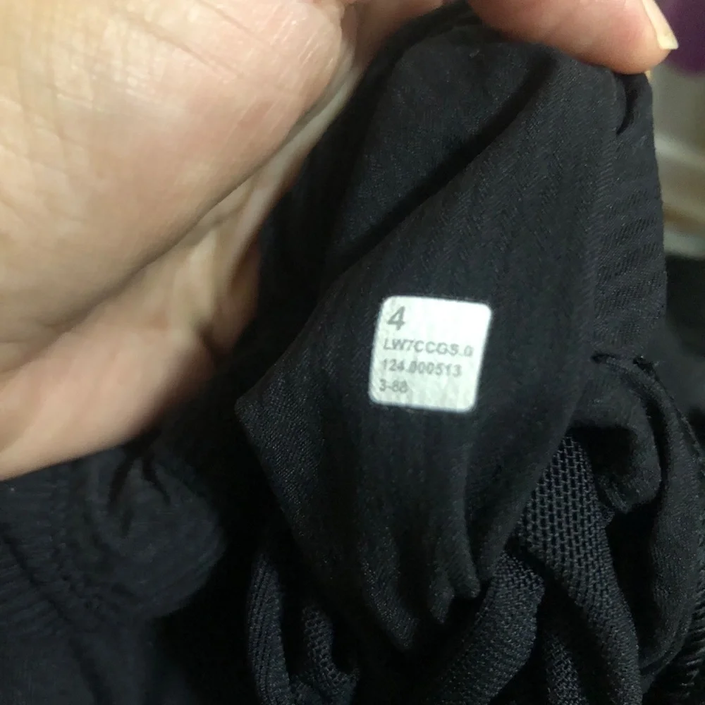 lululemon athletica Black Athletic Drawstring Shorts Size 4 Great conditions